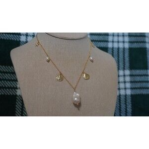 Freshwater Pearl Shell Pendant Necklace